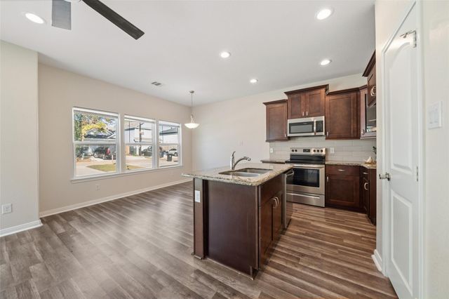 16721 Stonefield, Montgomery, TX 77316