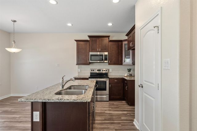 16721 Stonefield, Montgomery, TX 77316