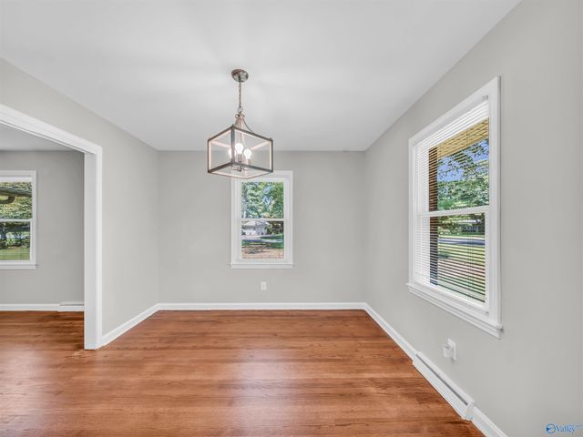 1825 Pennylane SE, Decatur, AL 35601