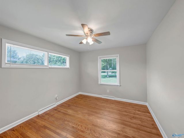 1825 Pennylane SE, Decatur, AL 35601