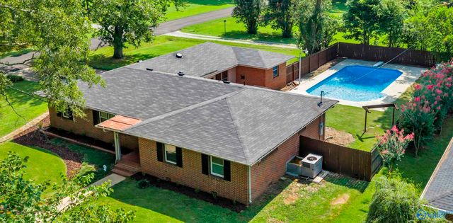 1825 Pennylane SE, Decatur, AL 35601