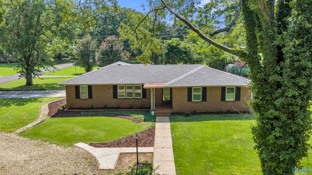 1825 Pennylane SE, Decatur, AL 35601