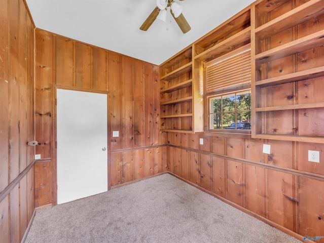 1825 Pennylane SE, Decatur, AL 35601