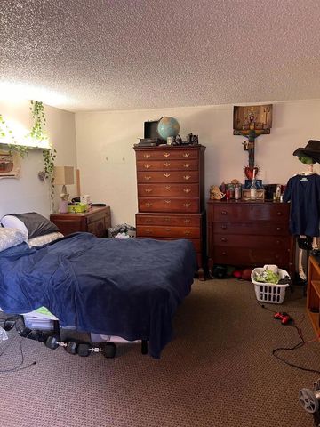 500 Glenwood Circle 322, Monterey, CA 93940