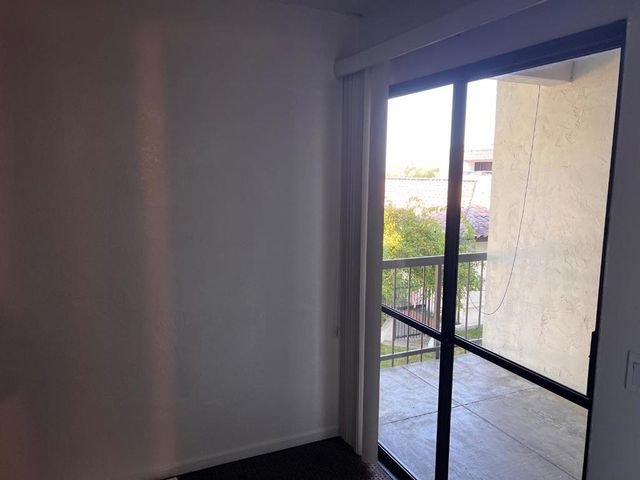 500 Glenwood Circle 322, Monterey, CA 93940