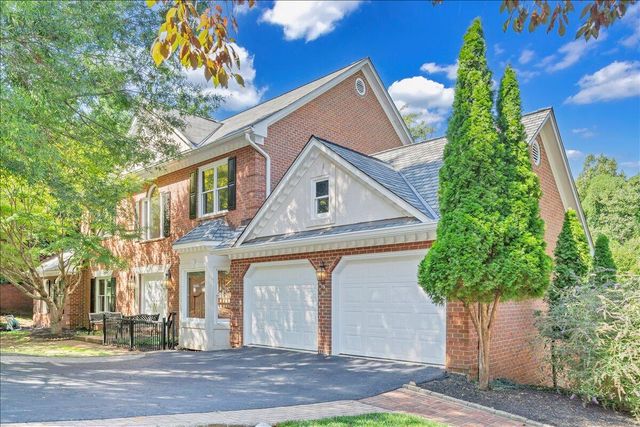 6787 Hidden Woods DR, Roanoke, VA 24018