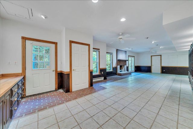 6787 Hidden Woods DR, Roanoke, VA 24018