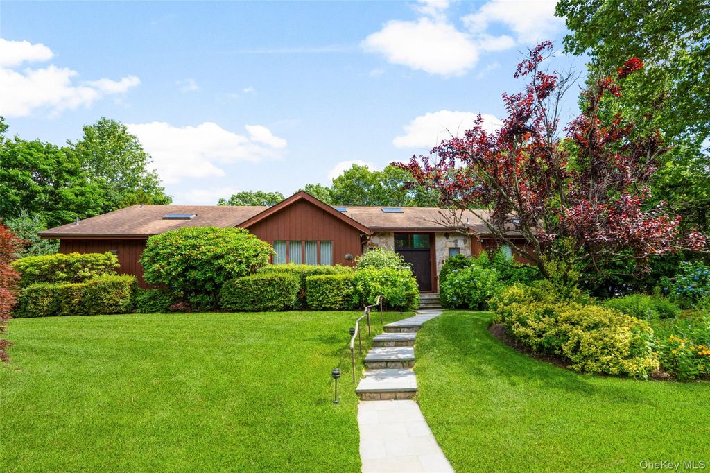 132 Barton Road, White Plains, NY 10605