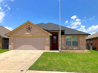 4203 Jasper Lane, Granbury, TX 76049
