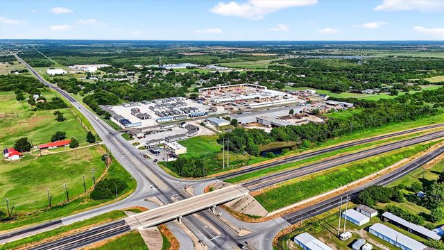 513 Deer Run, Southmayd, TX 75092