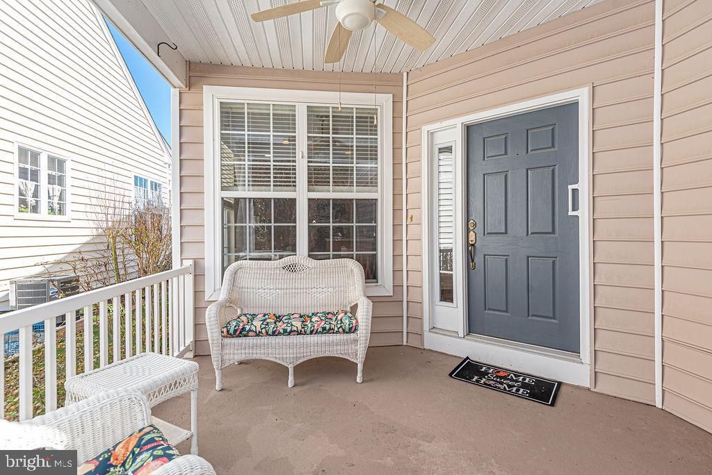 Image 5 of property listing at 11531 MANKLIN CREEK RD, Ocean Pines, MD 21811