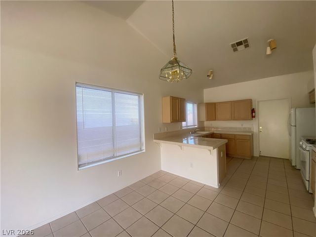 8524 Highland View Avenue, Las Vegas, NV 89145