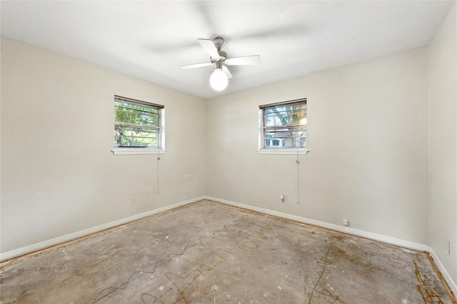 707 Center ST, Lockhart, TX 78644