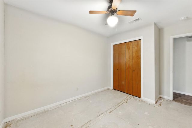 707 Center ST, Lockhart, TX 78644