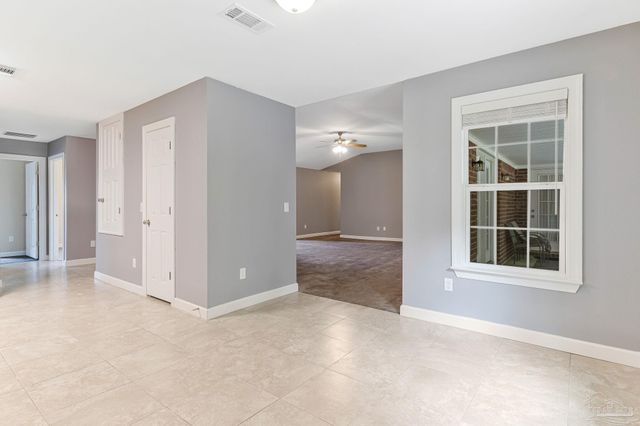 6069 Oglesbey Rd, Milton, FL 32570