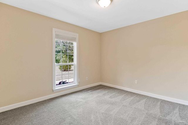 6069 Oglesbey Rd, Milton, FL 32570
