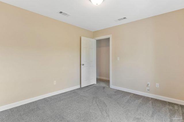 6069 Oglesbey Rd, Milton, FL 32570