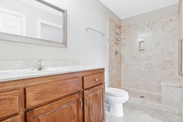 6069 Oglesbey Rd, Milton, FL 32570