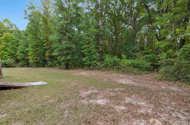 6069 Oglesbey Rd, Milton, FL 32570