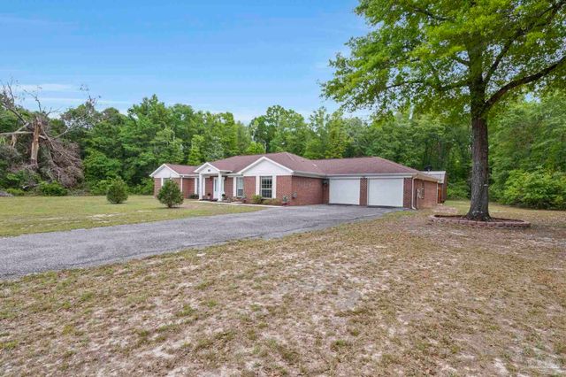 6069 Oglesbey Rd, Milton, FL 32570