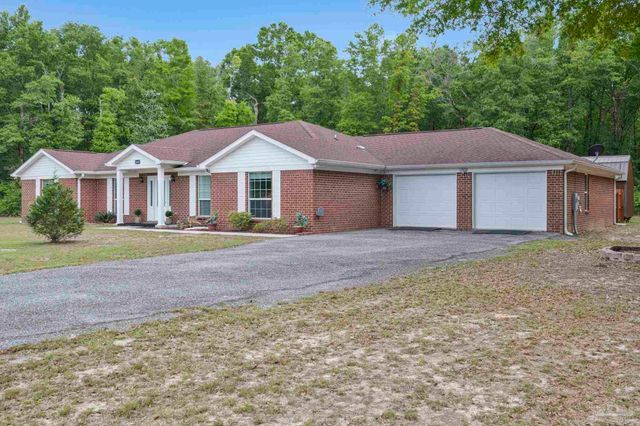 6069 Oglesbey Rd, Milton, FL 32570