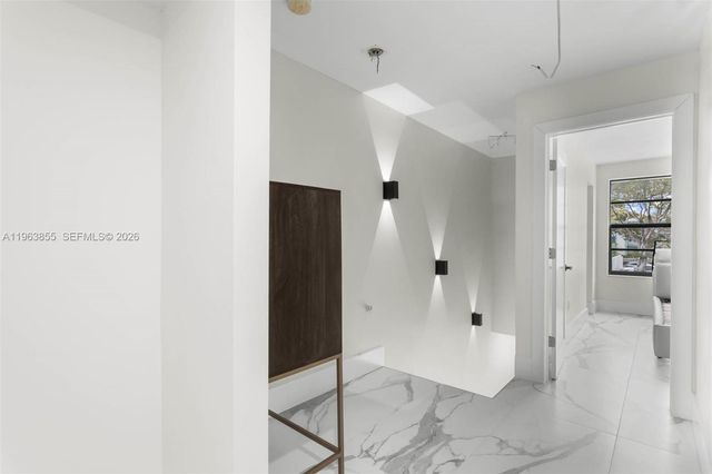 3973 NE 167th St 12, North Miami Beach, FL 33160