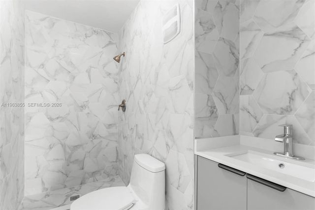 3973 NE 167th St 12, North Miami Beach, FL 33160