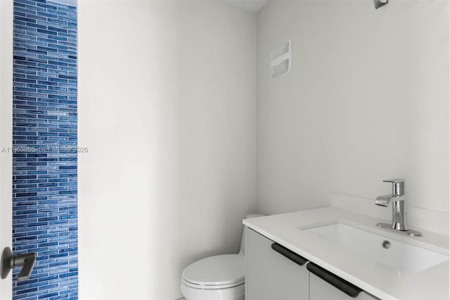 3973 NE 167th St 12, North Miami Beach, FL 33160