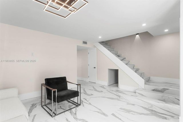 3973 NE 167th St 12, North Miami Beach, FL 33160