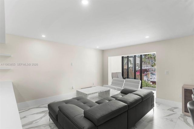 3973 NE 167th St 12, North Miami Beach, FL 33160