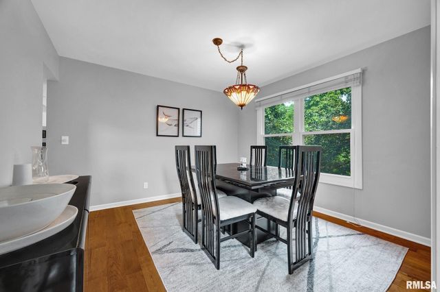 2816 W WILLOW RIDGE Circle, Peoria, IL 61614