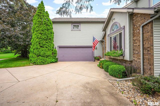 2816 W WILLOW RIDGE Circle, Peoria, IL 61614