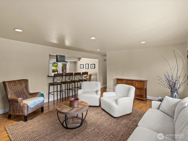 10610 NE 190th Street, Bothell, WA 98011