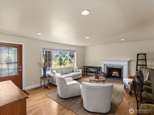10610 NE 190th Street, Bothell, WA 98011