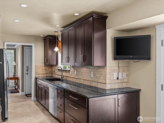 10610 NE 190th Street, Bothell, WA 98011