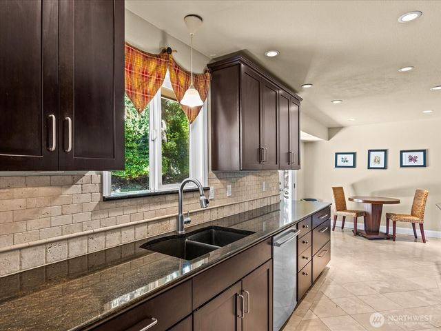 10610 NE 190th Street, Bothell, WA 98011
