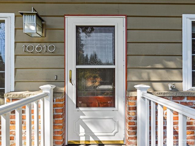 10610 NE 190th Street, Bothell, WA 98011