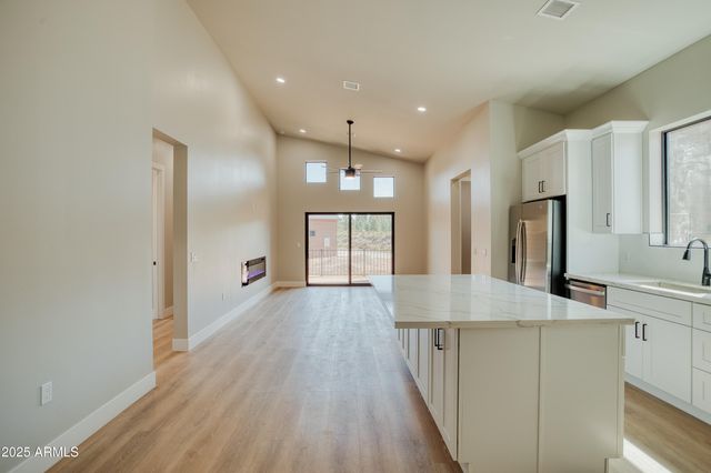 4660 West Tatanka Loop --, Show Low, AZ 85901