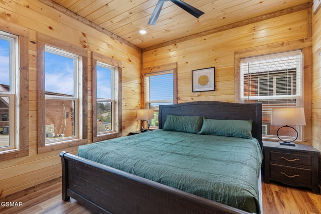 1568 Rainbow Ridge Way, Sevierville, TN 37862