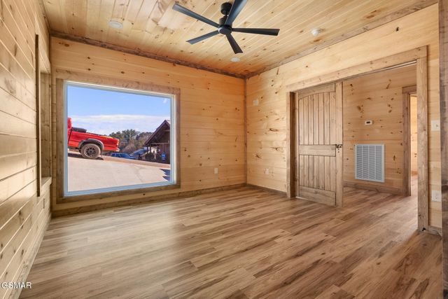 1568 Rainbow Ridge Way, Sevierville, TN 37862