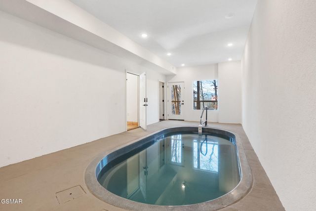 1568 Rainbow Ridge Way, Sevierville, TN 37862