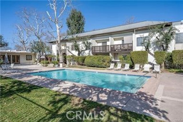 23515 Lyons 178, Valencia, CA 91355