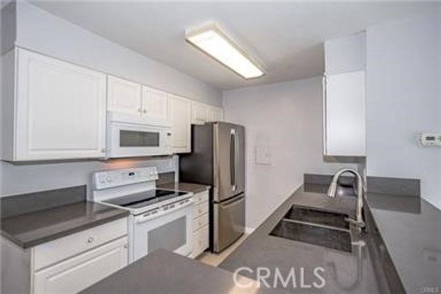 23515 Lyons 178, Valencia, CA 91355