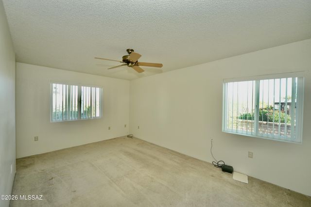 1021 W Camino Sagasta, Green Valley, AZ 85622