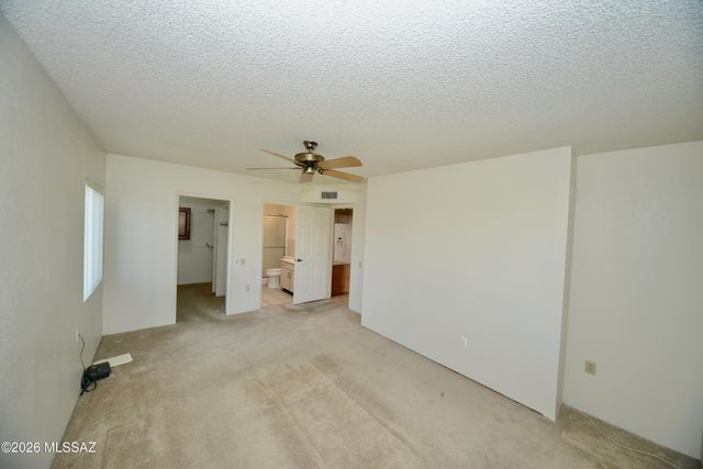 1021 W Camino Sagasta, Green Valley, AZ 85622