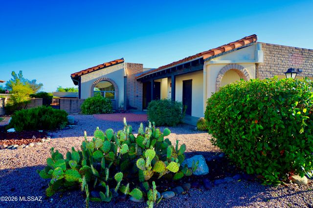 1021 W Camino Sagasta, Green Valley, AZ 85622