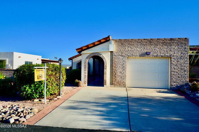 1021 W Camino Sagasta, Green Valley, AZ 85622