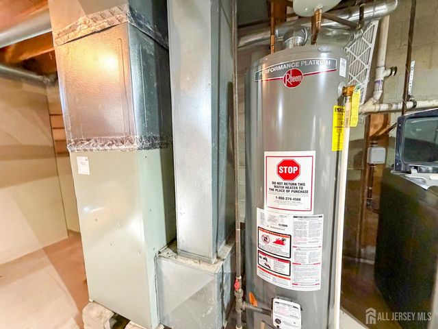 7 3rd Avenue, Piscataway, NJ 08854