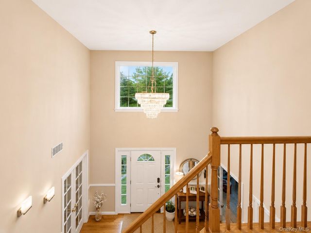 27 Grosso Court, Montgomery, NY 12549
