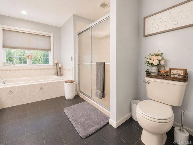 27 Grosso Court, Montgomery, NY 12549